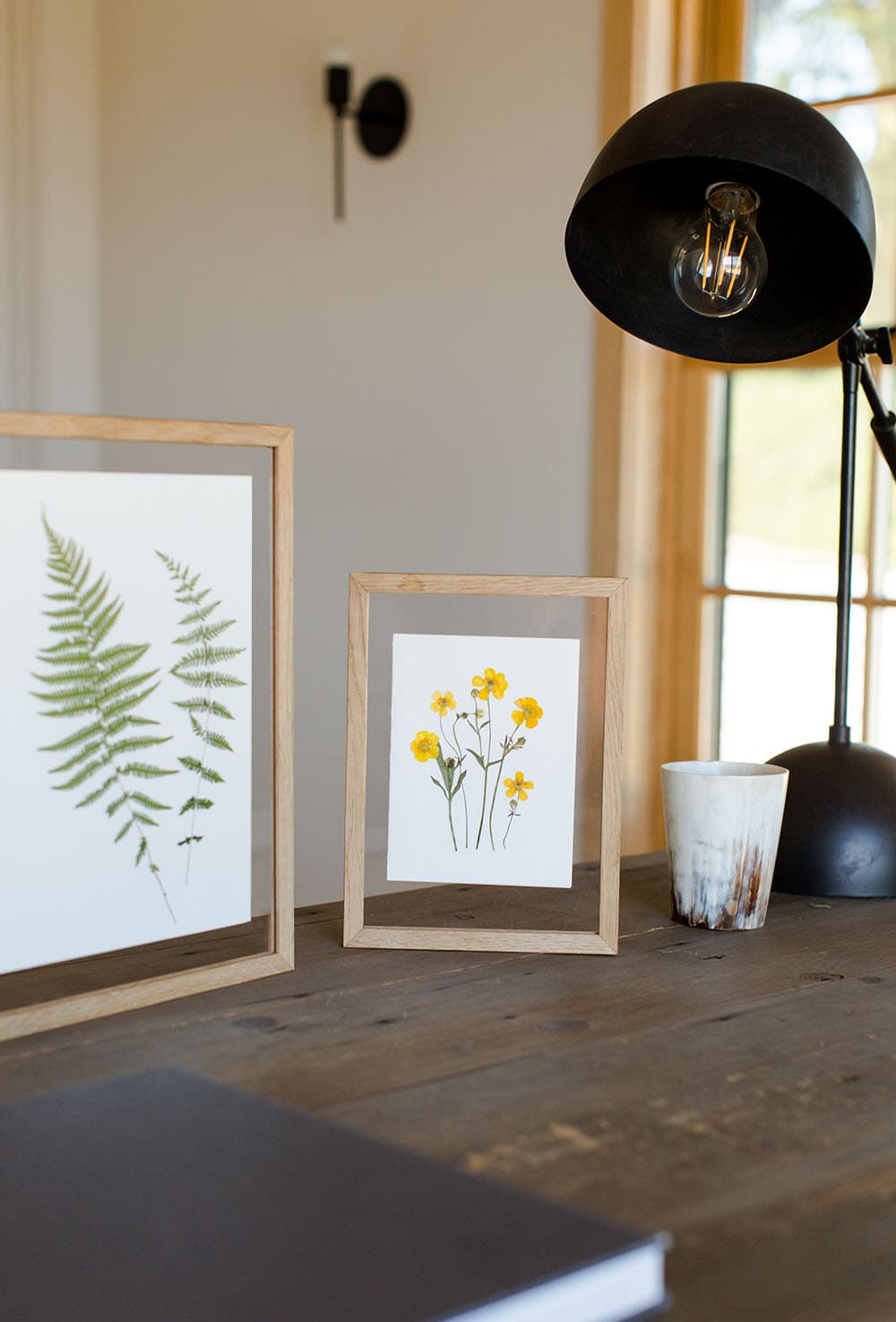 Pressed Florals in Natural Oak MOEBE Float Frame | Karly Murphy | Flower Pressing Workshop | The Crafters Box