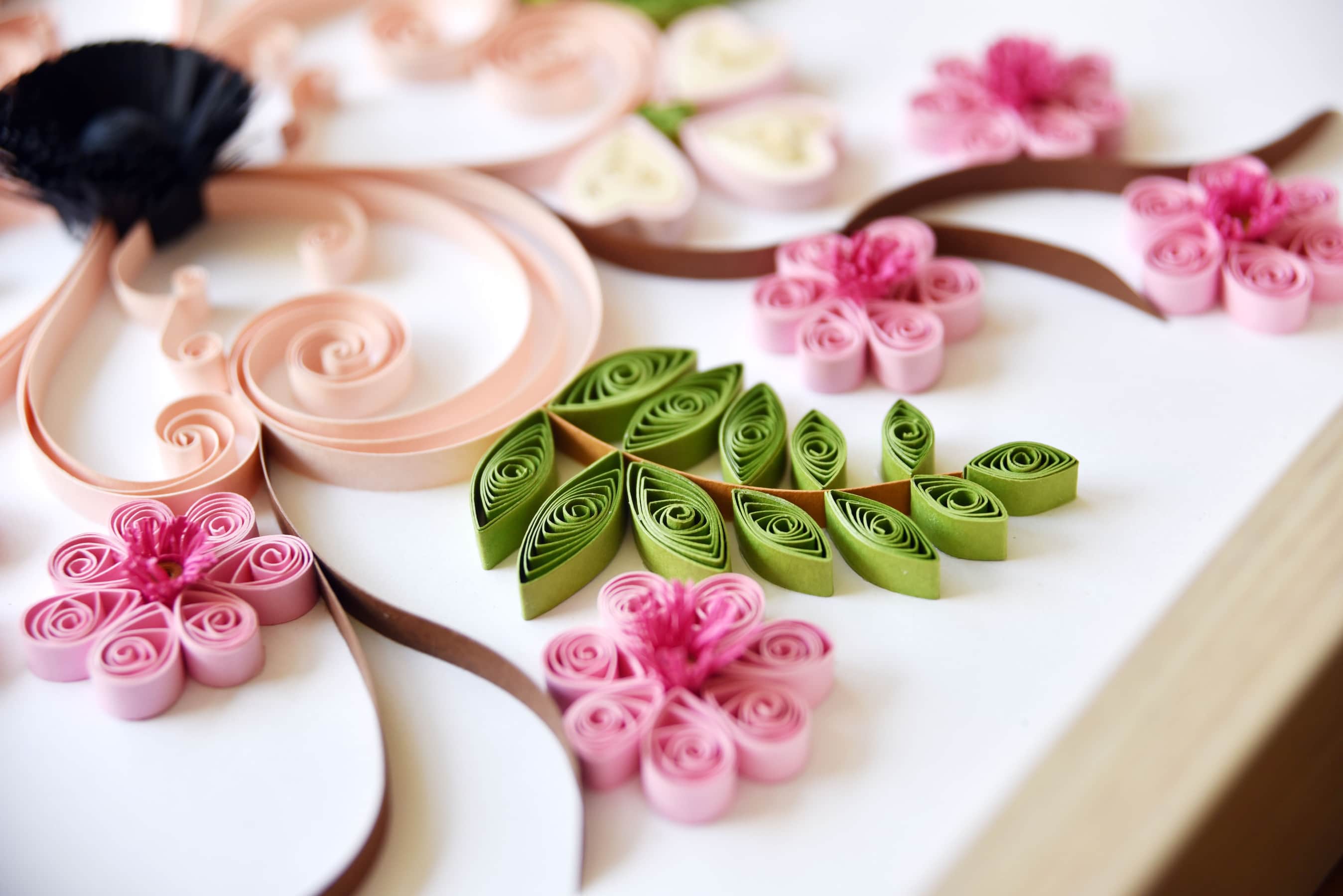 A sampler of roses Make these and more in our '80 Quilled Roses