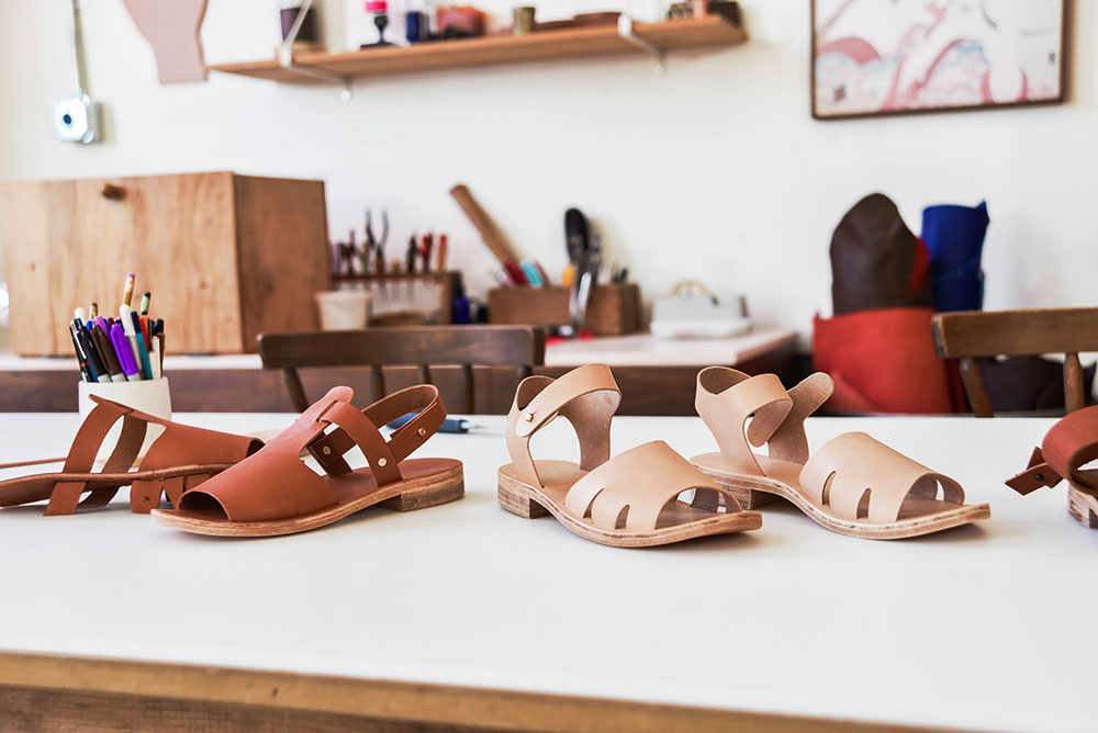 Xero Shoes DIY 4mm Huarache Kit Construction | Diy sandals, Diy shoes, Diy  slippers