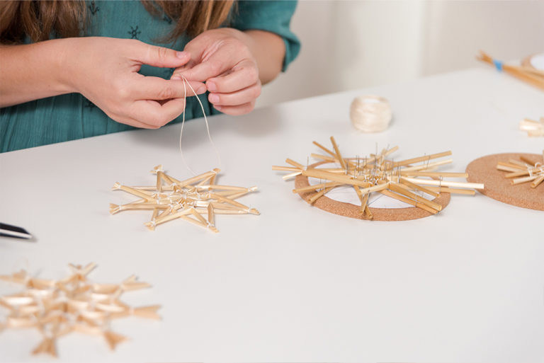 Straw Stars Kit by Lindsey Campbell | The Crafter's Box