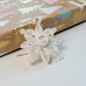 Live Workshops | Quilling Snowflakes with Zahra Ammar | Crafter
