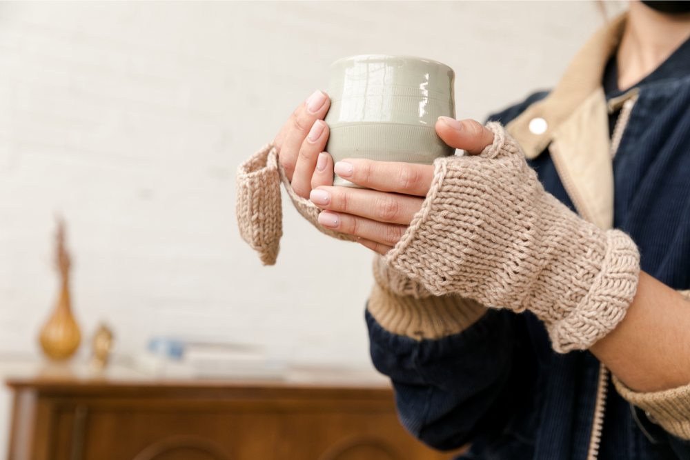 Cashmere Knit Beanie & Mittens | Jewell Washington The Crafter's Box