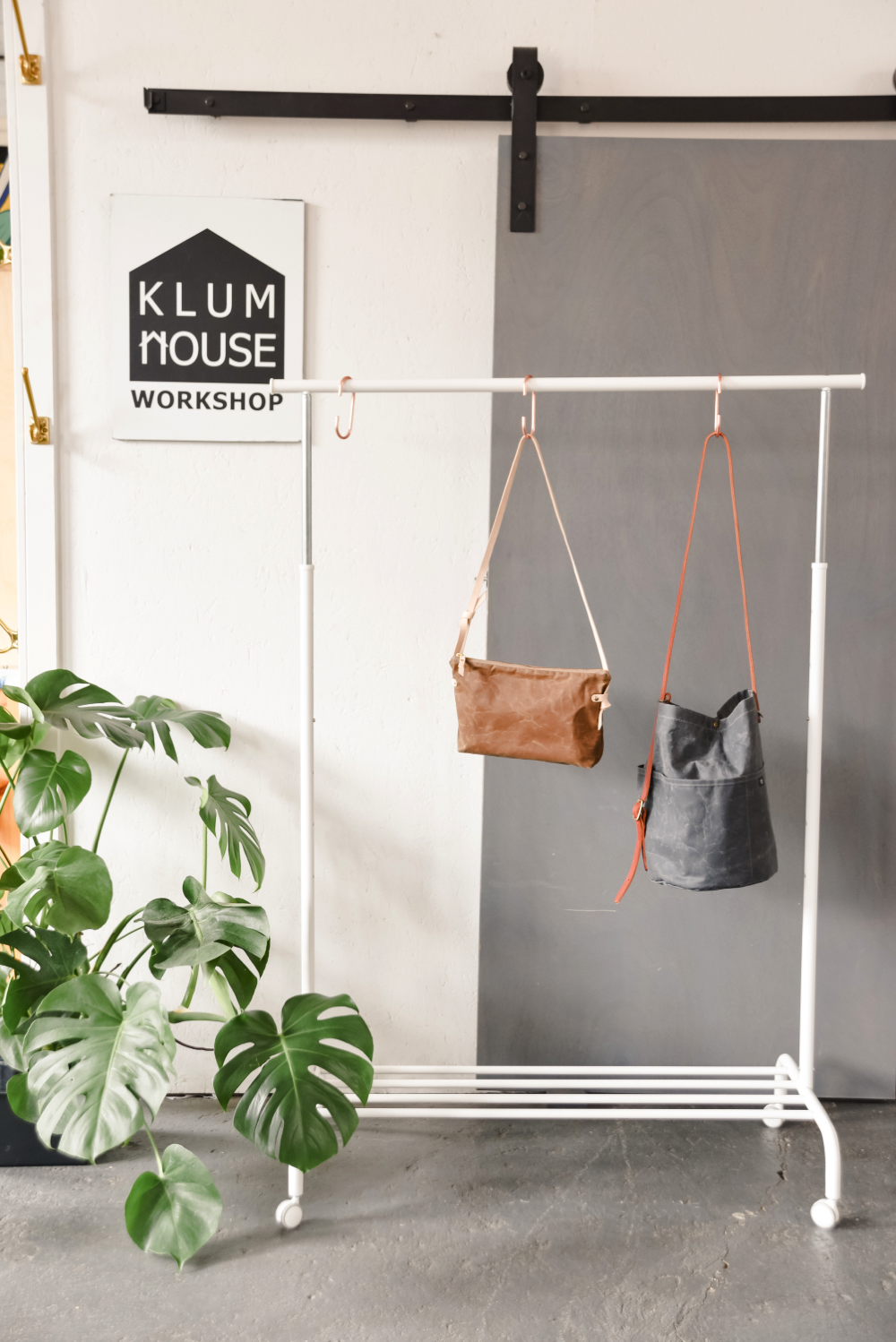 How to add a leather zipper pull - Klum House