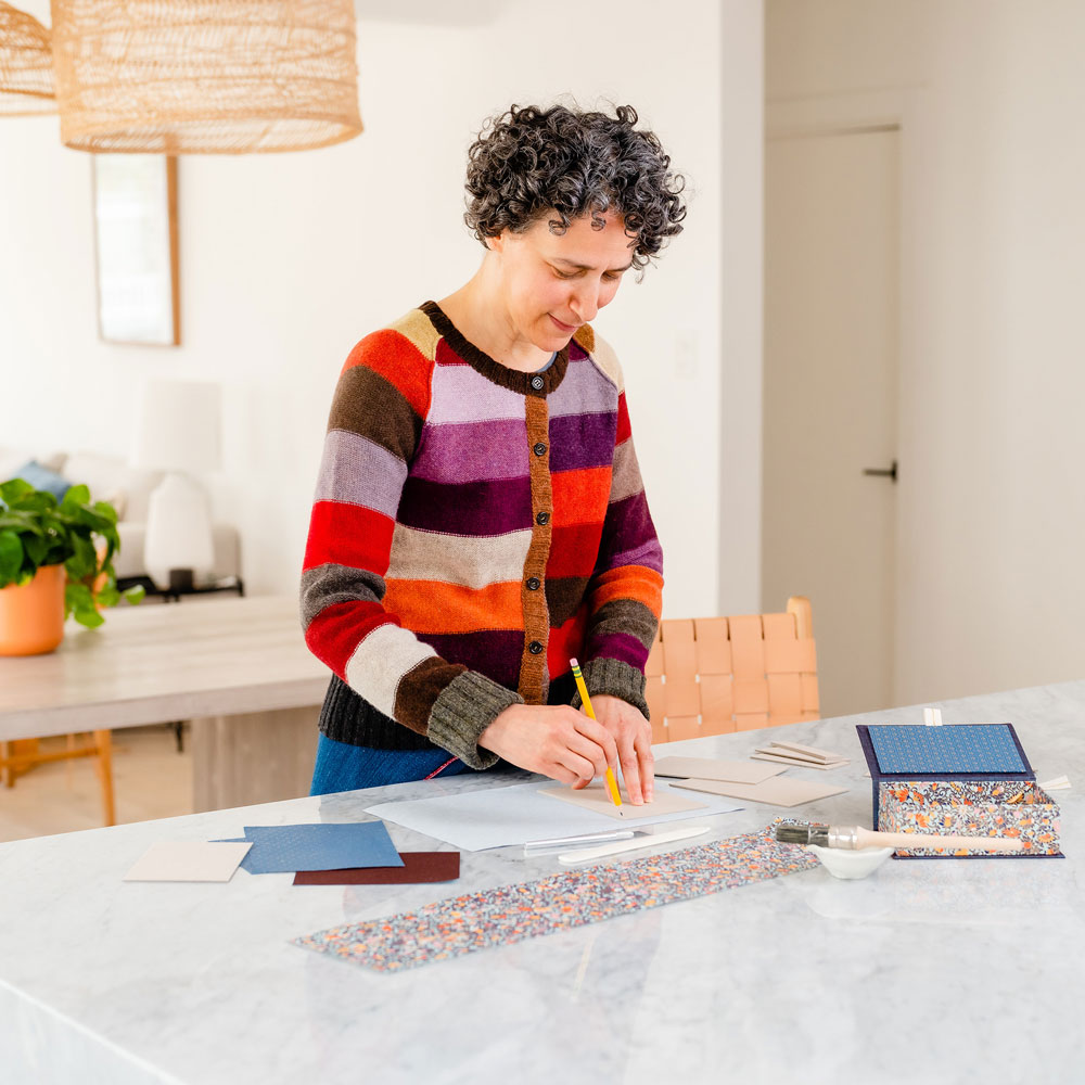 Bari Zaki making a clamshell box with fine art paper