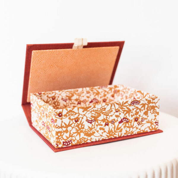 clamshell box with fine art paper