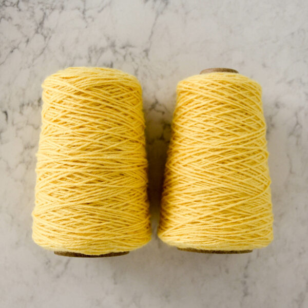 Neon green 100% Wool Rug Yarn On Cones (802c) – tuftingshopb2b