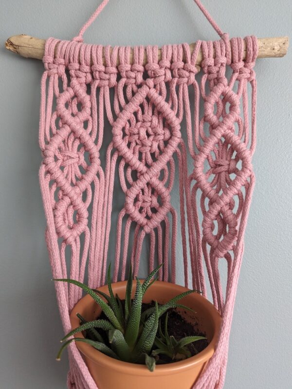 Macrame Wall Plant Hanger Digital Pattern by String Theories Design | Crafter