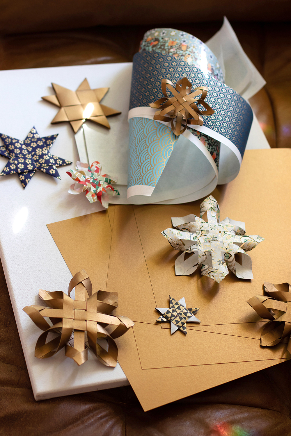 Woven Paper Stars | Lindsey Campbell | Crafter Kids