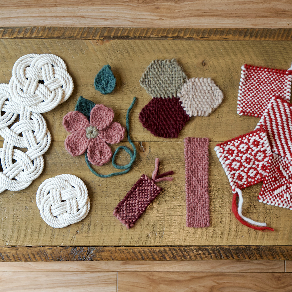 Pin Loom Weaving 2.0 | Amanda Whited | Crafter | The Crafter's Box