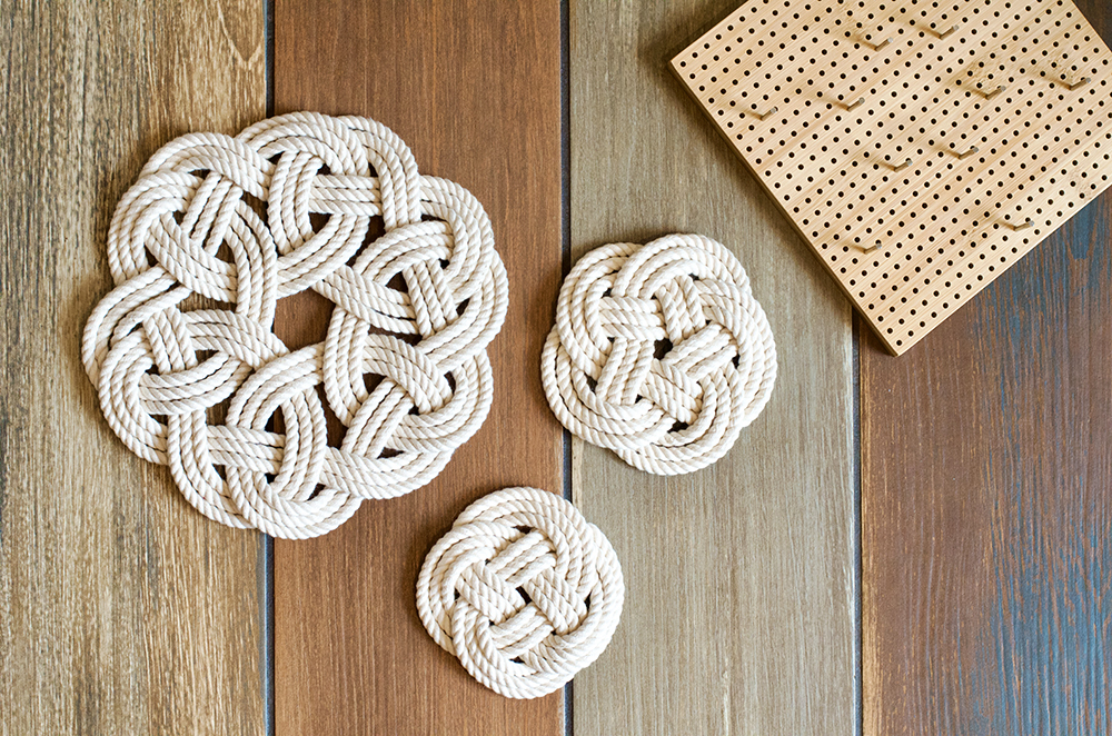 Pin Loom Weaving 2.0 | Amanda Whited | Crafter | The Crafter's Box