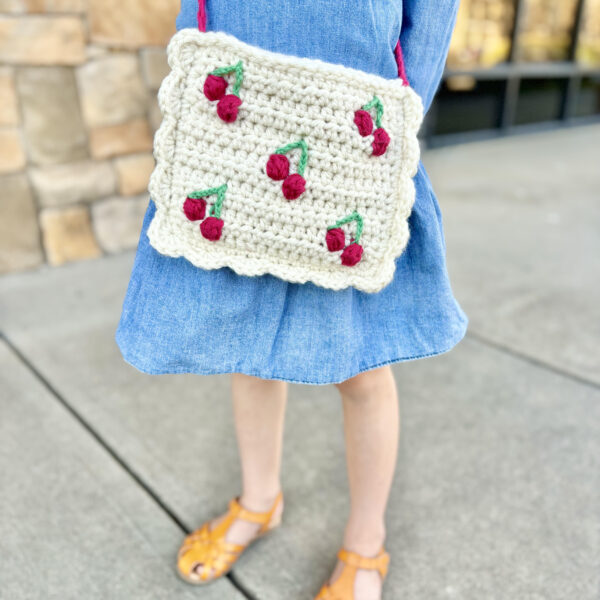 The Sweet Cherry Satchel Crochet Pattern by Allie Wasserman of Stuck On You | Crafter