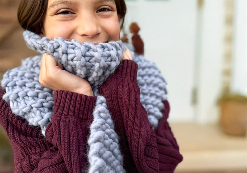 Chunky Scarf Knitting Workshop | Amanda Whited | Crafter Kids Chunky Scarf Knitting Workshop | Amanda Whited | Crafter Kids
