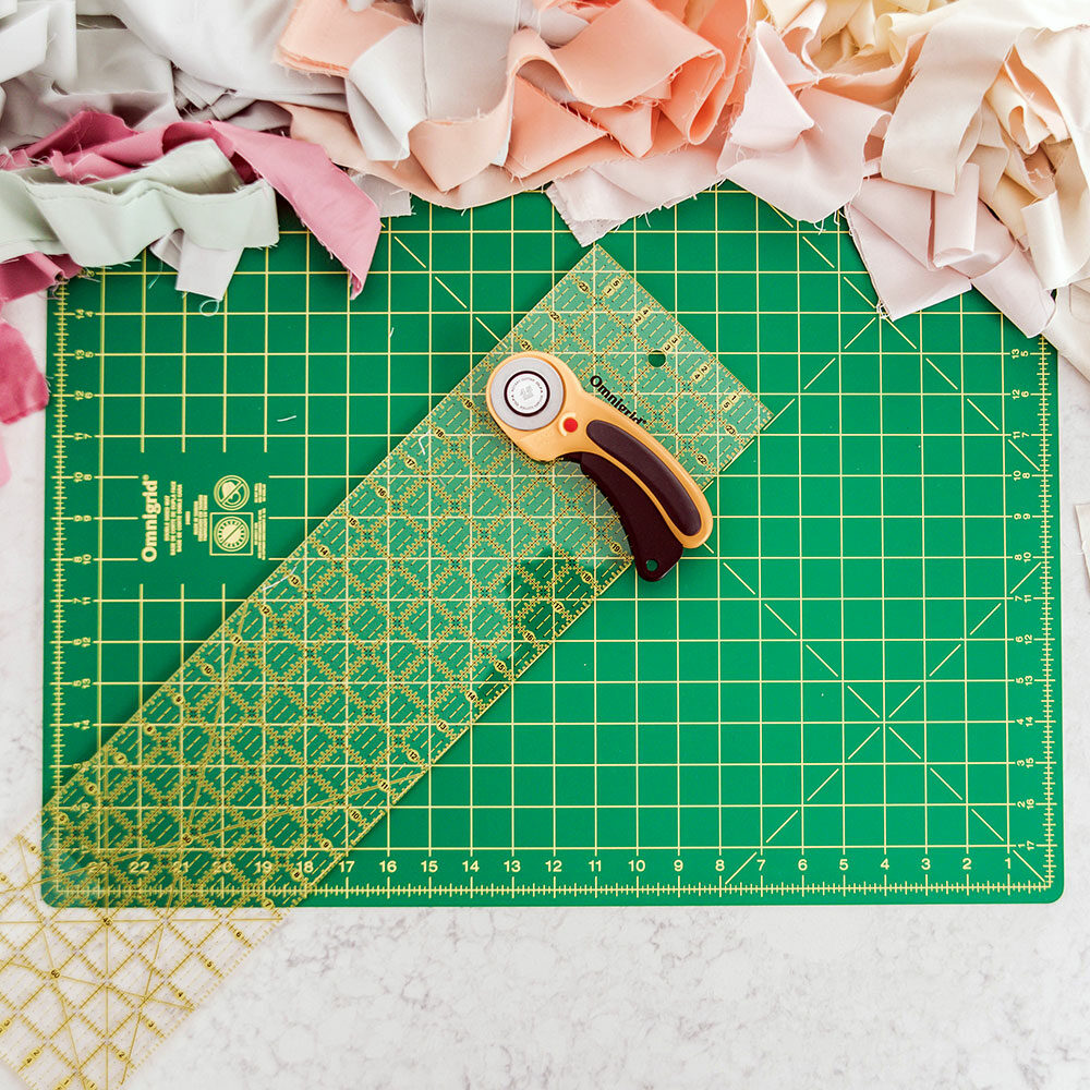 Machine Quilting with Colorful Blocks| Amanda Carye | Crafter's Box