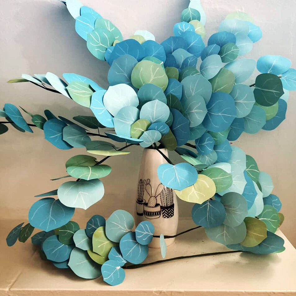 Handcrafted Paper Foliage Workshop by @jacky_groenewald | Crafter