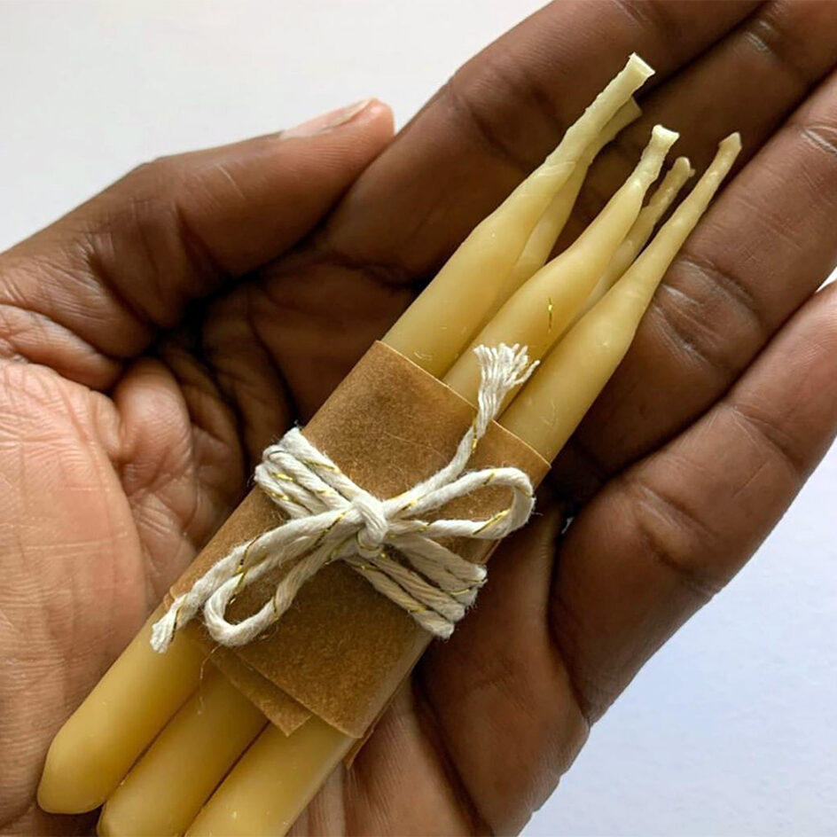 Hand-Dipped Beeswax Taper Candles Workshop by @jenngraves | Crafter